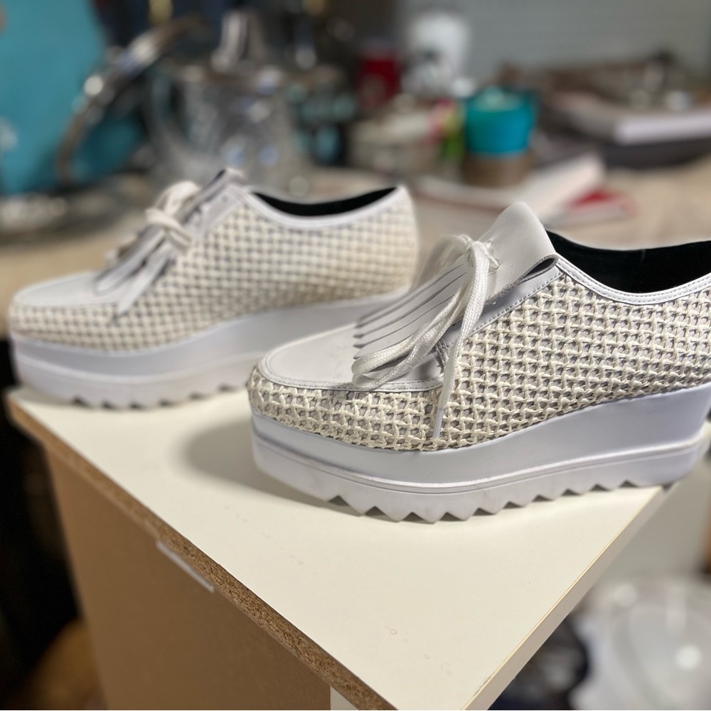 GEIORGIO-SUM platform sneakers!  Like New!